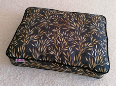 Qushin Hazel (S/M) 55x75x13cm