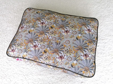 Qushin Divine (XS/S) 40x55x7cm